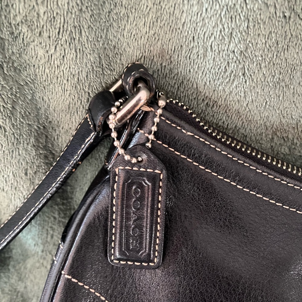 Coach Black Leather Shoulder Bag - Picture 7 of 7